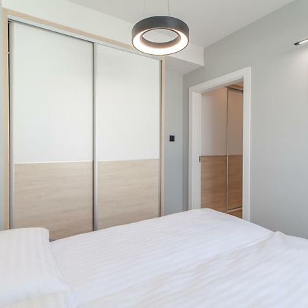 Apartment Pink Flamingo By Noclegi Renters Miedzyzdroje Bagian luar foto
