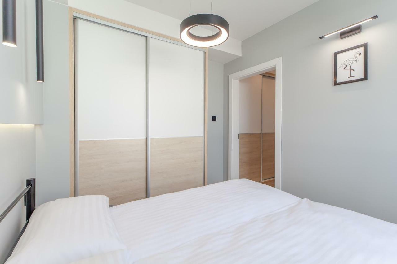 Apartment Pink Flamingo By Noclegi Renters Miedzyzdroje Bagian luar foto
