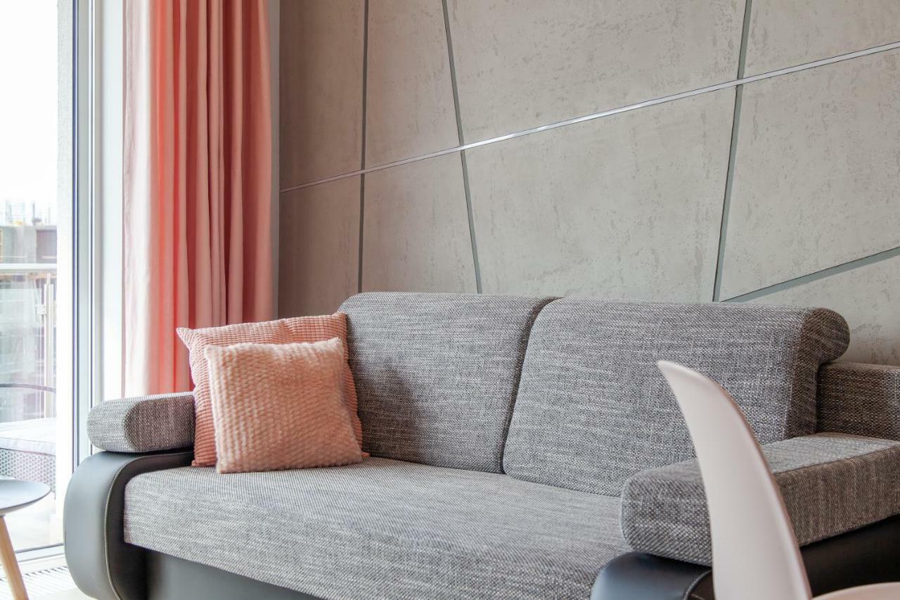 Apartment Pink Flamingo By Noclegi Renters Miedzyzdroje Bagian luar foto