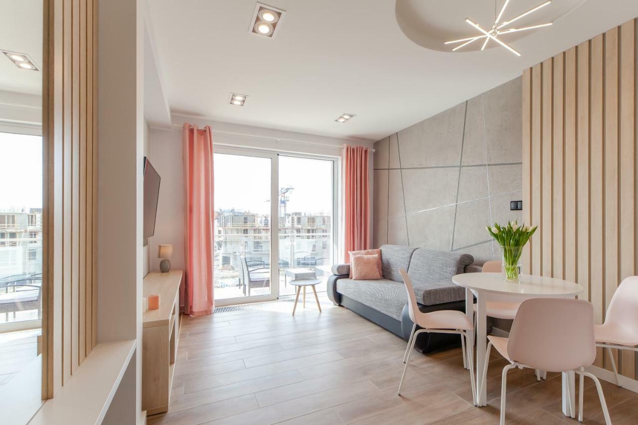 Apartment Pink Flamingo By Noclegi Renters Miedzyzdroje Bagian luar foto